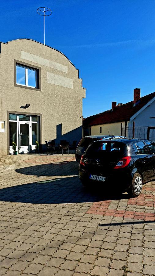 Apartman Mladenovic Apartment Zajecar Luaran gambar